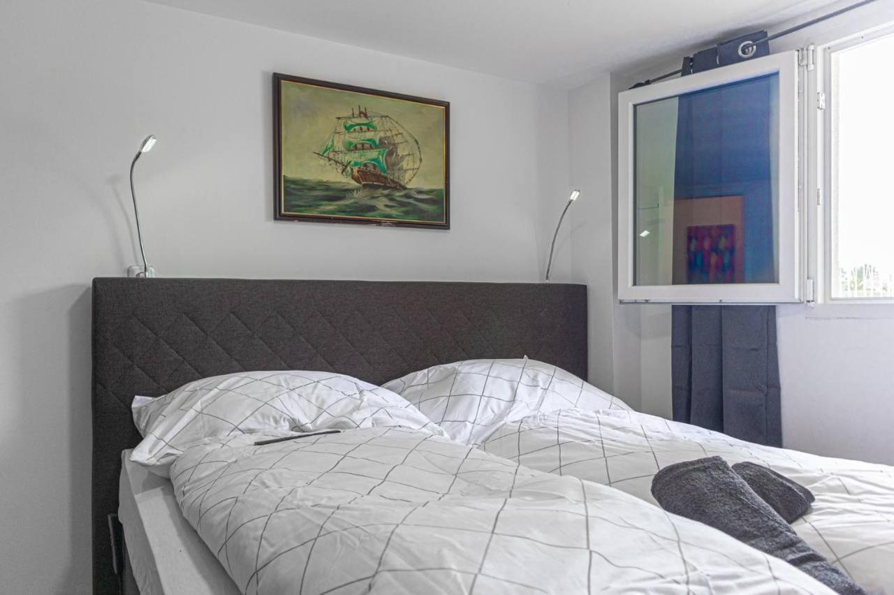 וינה Cozy Room In Amazing House מראה חיצוני תמונה