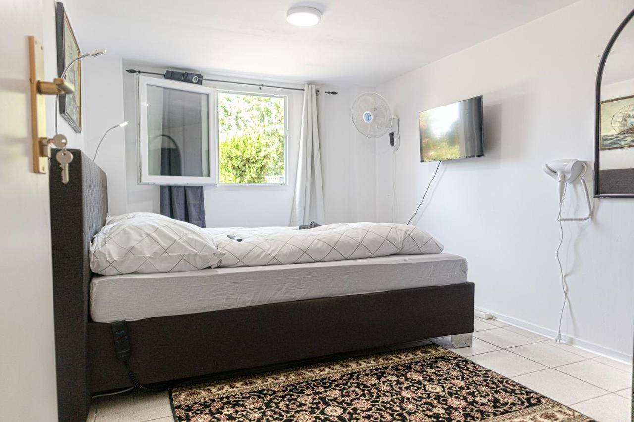 וינה Cozy Room In Amazing House מראה חיצוני תמונה