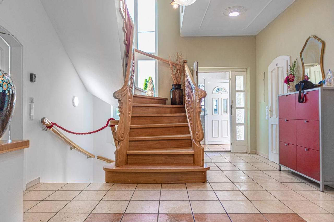 וינה Cozy Room In Amazing House מראה חיצוני תמונה